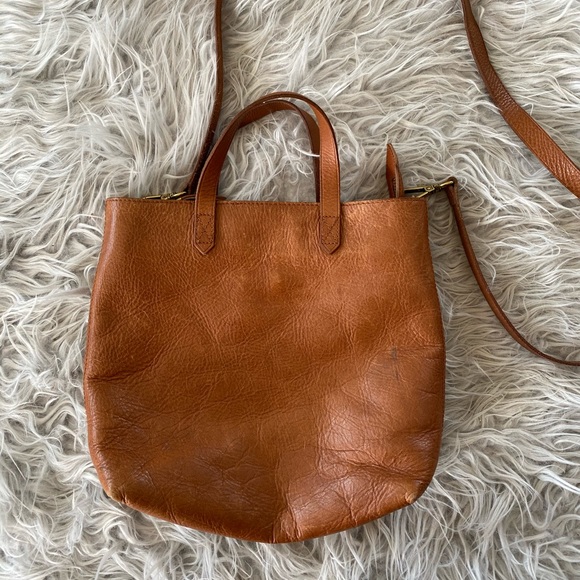 Madewell Handbags - Madewell English Saddle ZipTop Transport Crossbody